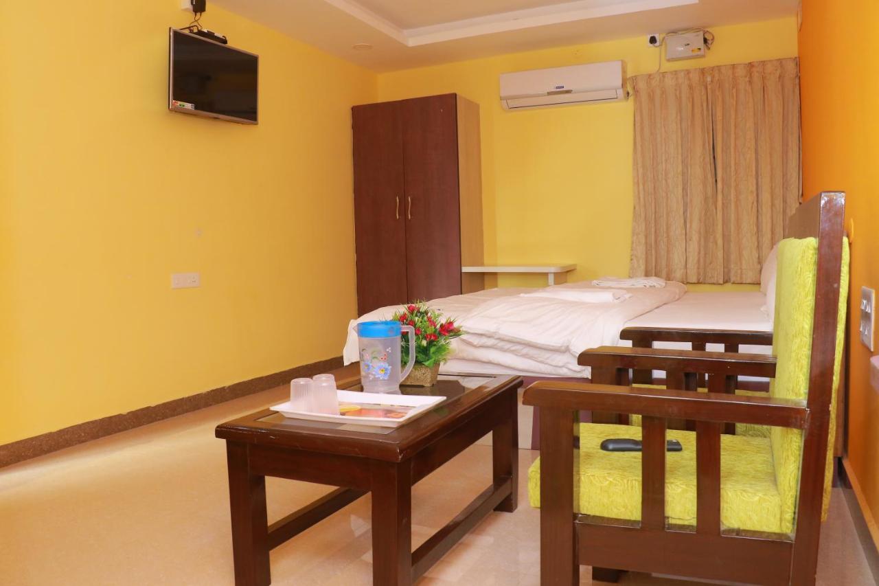 Avm Residency Hotel Paramagudi Esterno foto